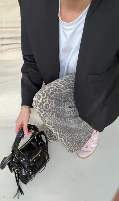 EL DENIM ESTAMPADO LEOPARDO