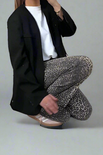 EL DENIM ESTAMPADO LEOPARDO